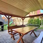 Apartamento Near The Beach,